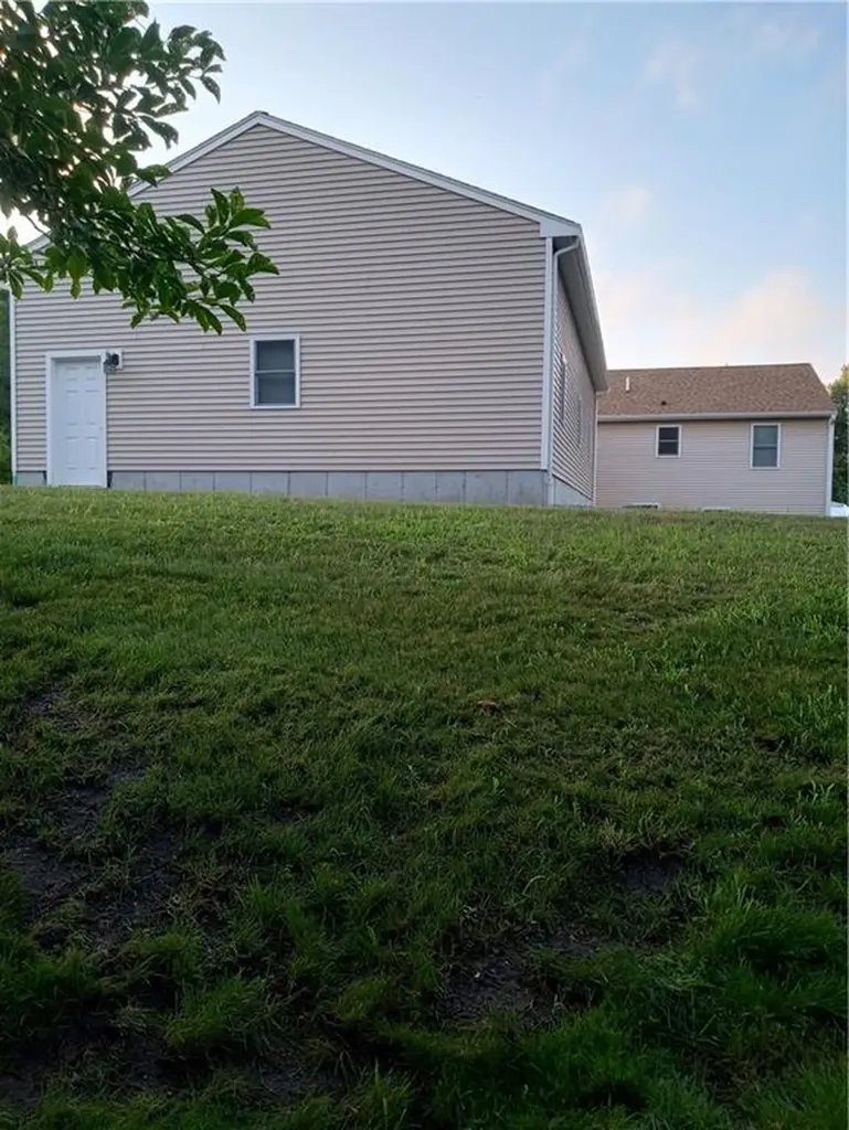 385 Market Street Warren RI 02885