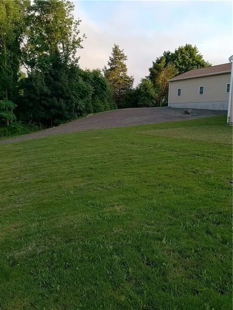 385 Market Street Warren RI 02885
