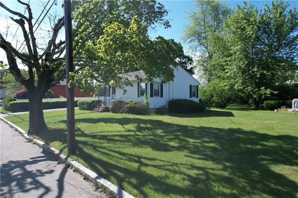 179 Wood Street Fall River MA 02721