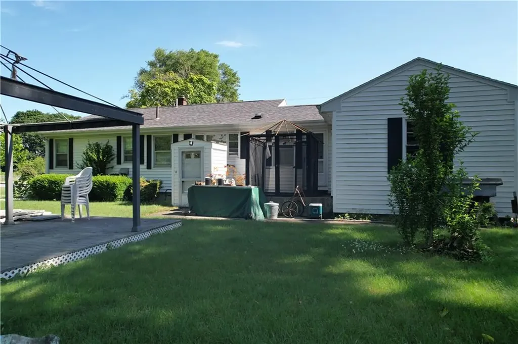 179 Wood Street Fall River MA 02721