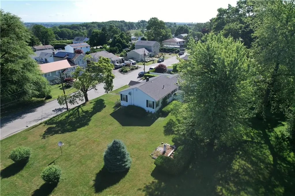 179 Wood Street Fall River MA 02721