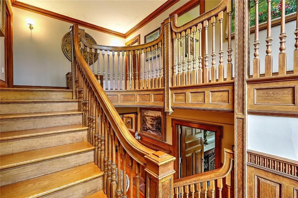 93 Arlington Avenue Providence RI 02906