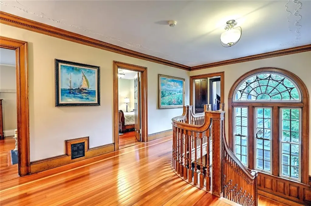 93 Arlington Avenue Providence RI 02906