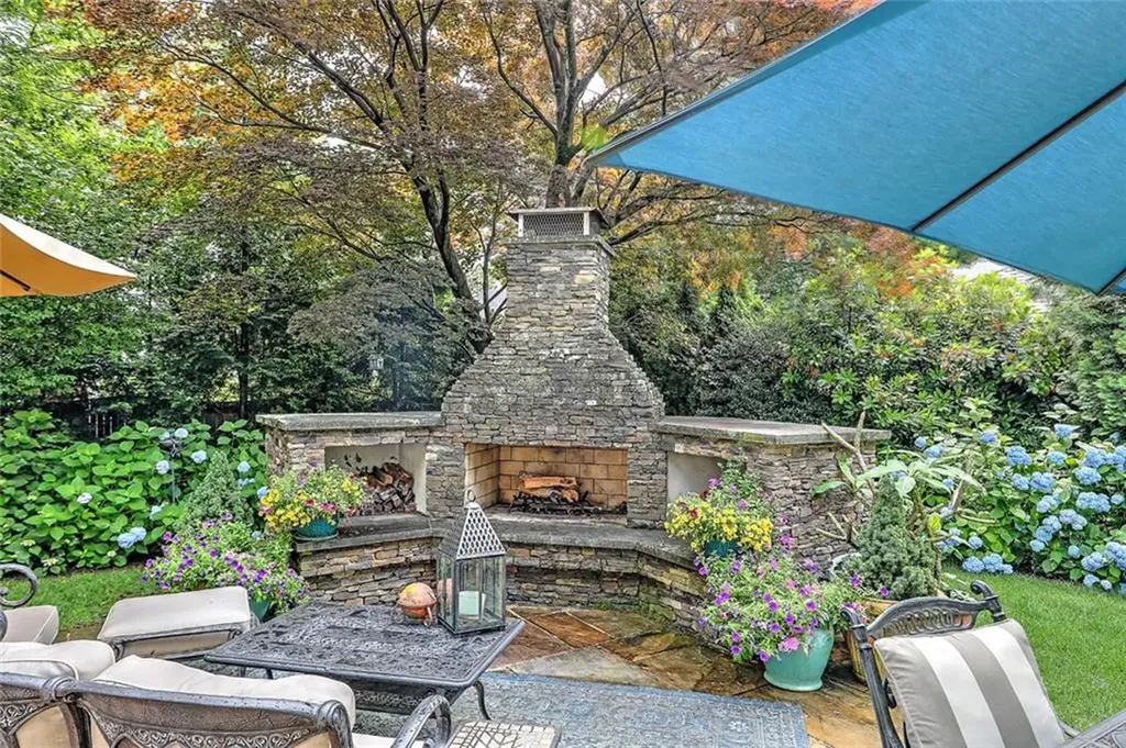 93 Arlington Avenue Providence RI 02906