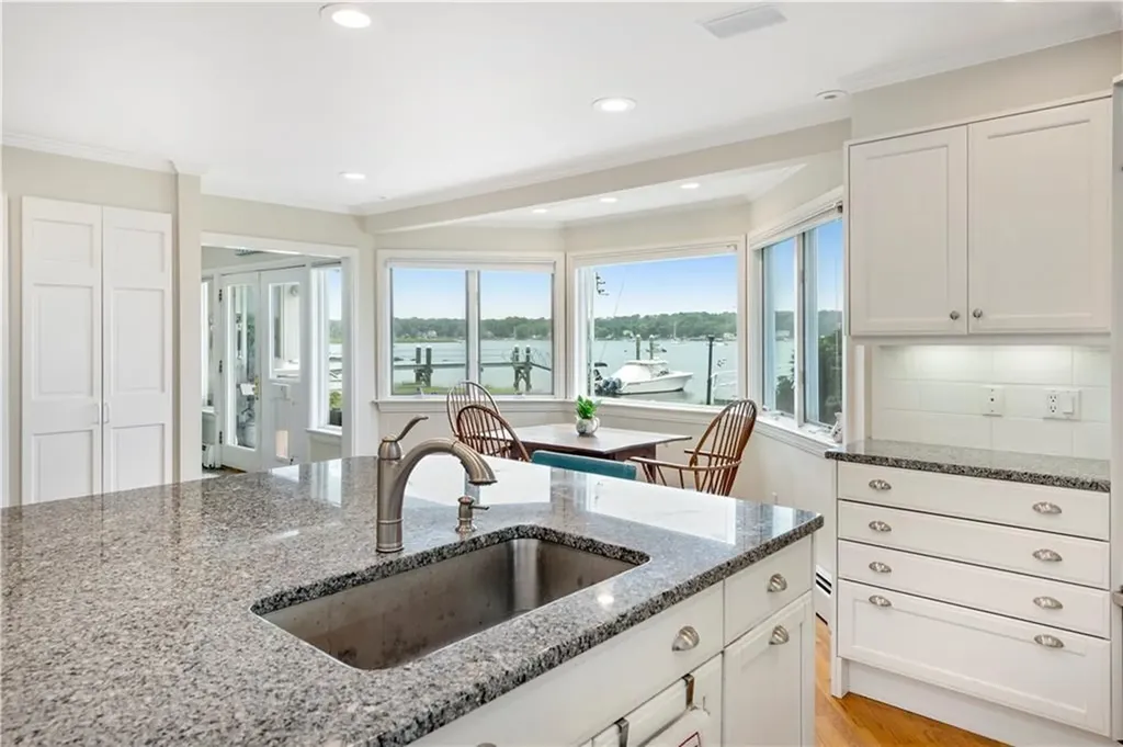 9 Shore Drive Warren RI 02885