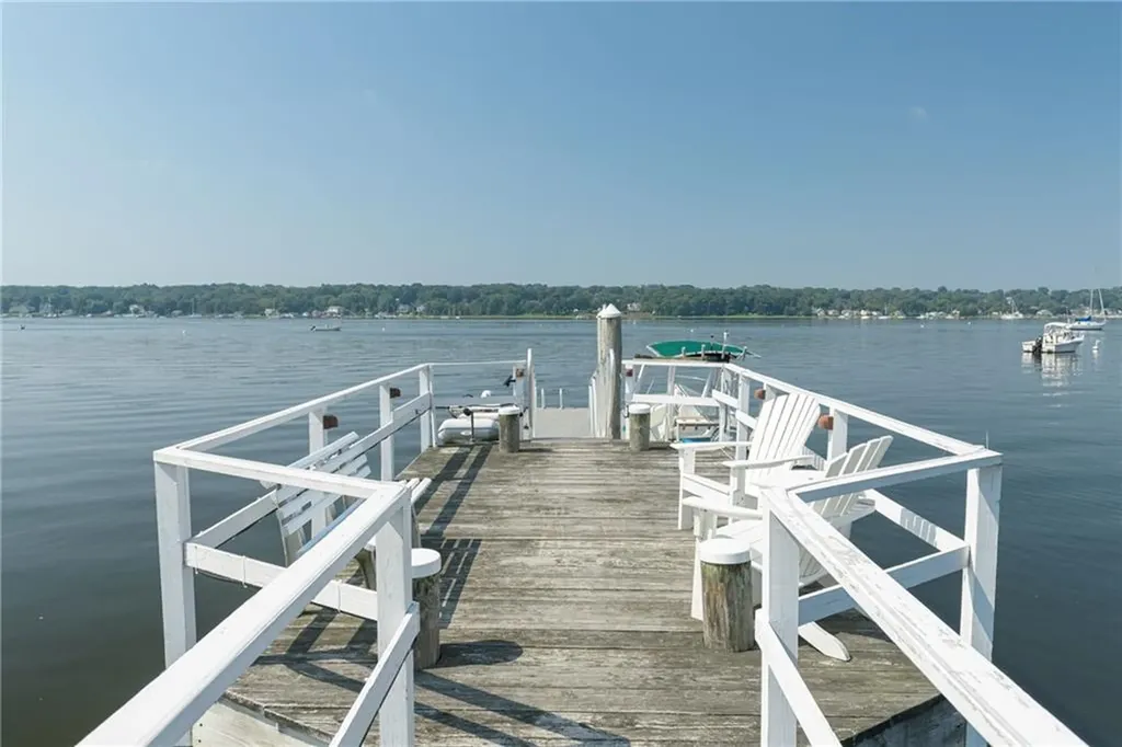 9 Shore Drive Warren RI 02885