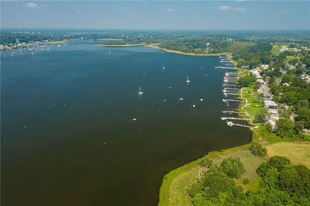 9 Shore Drive Warren RI 02885