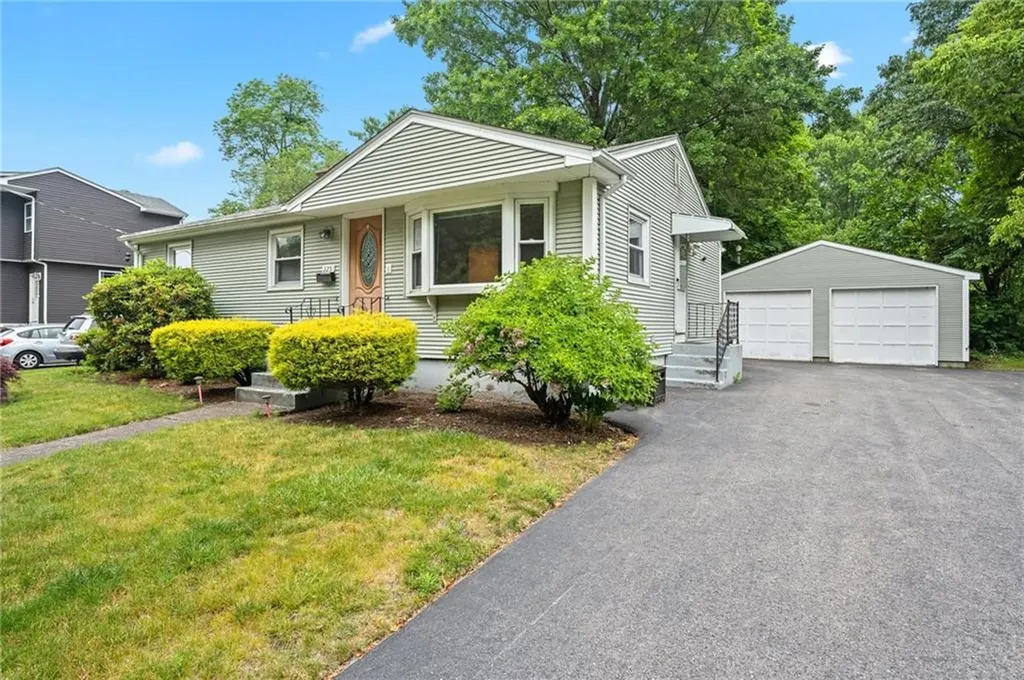 225 Francis Avenue North Providence RI 02904