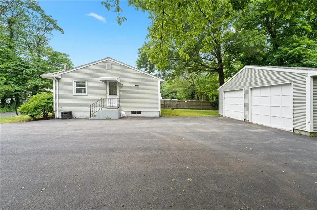 225 Francis Avenue North Providence RI 02904