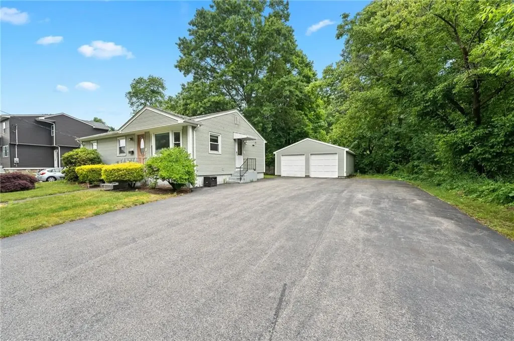 225 Francis Avenue North Providence RI 02904