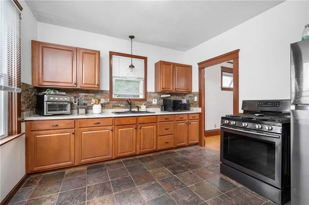 182 Eldridge Street Cranston RI 02910