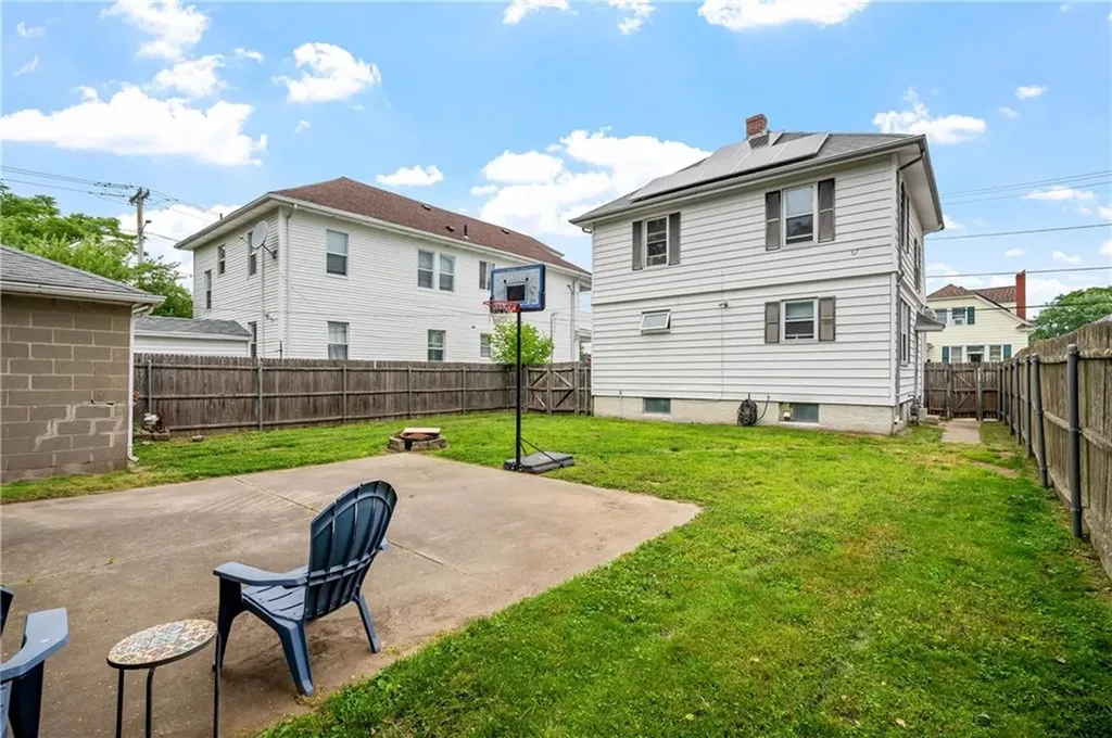 182 Eldridge Street Cranston RI 02910