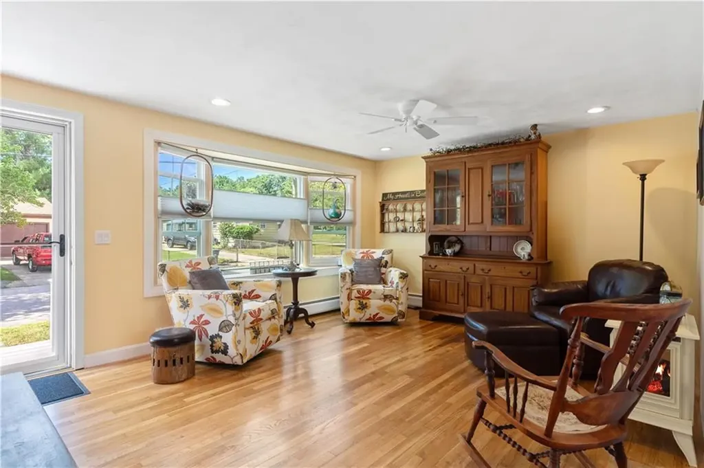 5 Tulip Road Coventry RI 02816