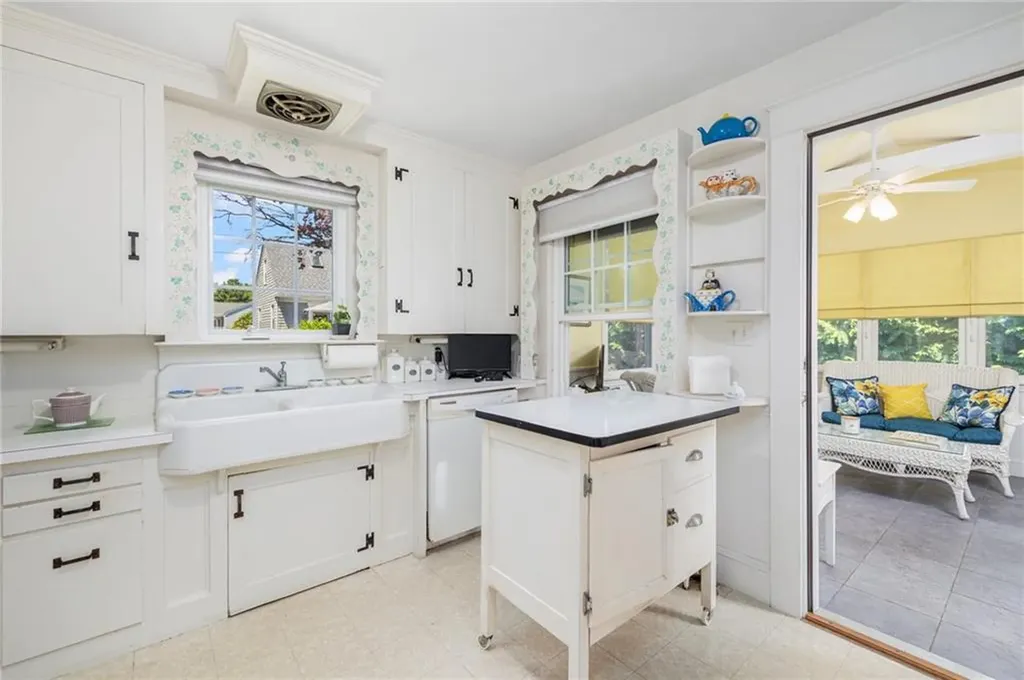 50 Ellery Road Newport RI 02840