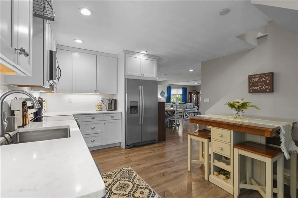 175 Rhode Island Boulevard Portsmouth RI 02871