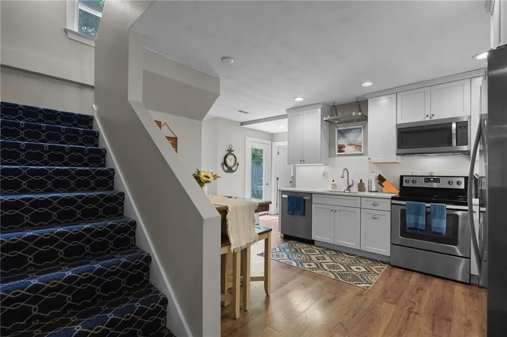 175 Rhode Island Boulevard Portsmouth RI 02871