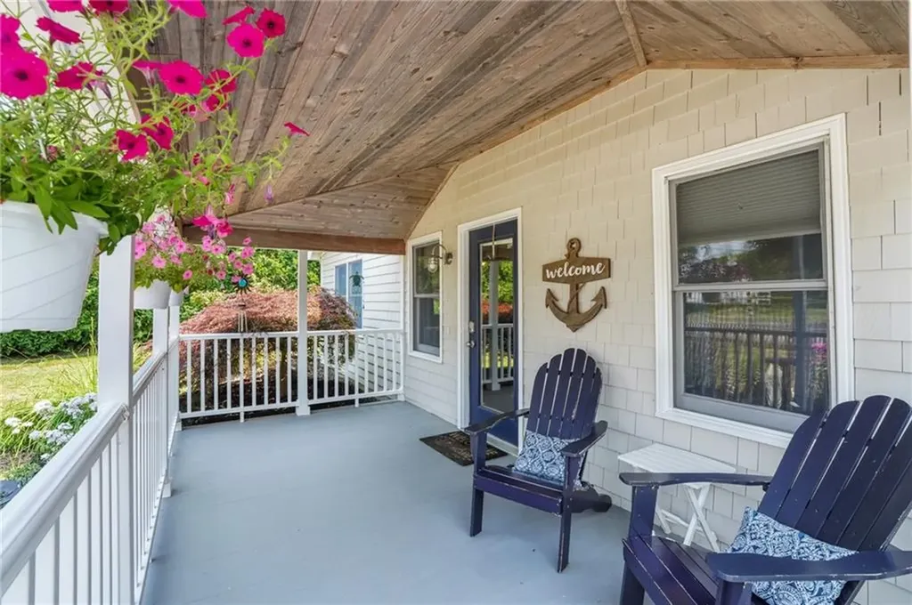 175 Rhode Island Boulevard Portsmouth RI 02871