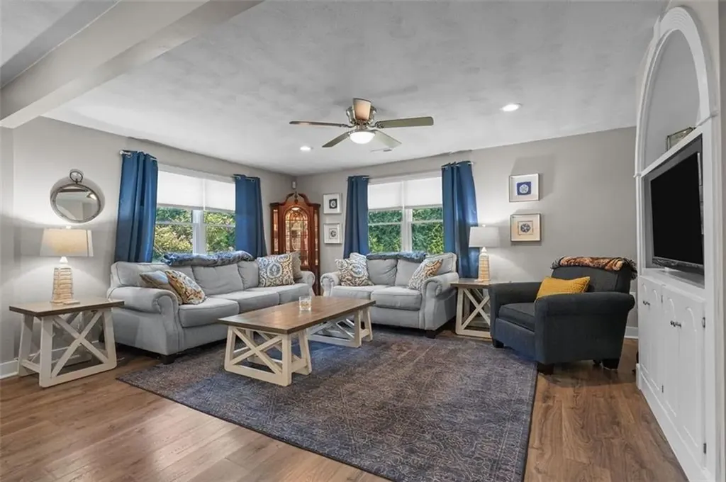 175 Rhode Island Boulevard Portsmouth RI 02871