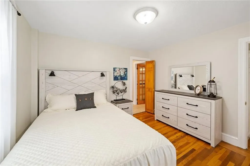 37 Sisson Street Providence RI 02909