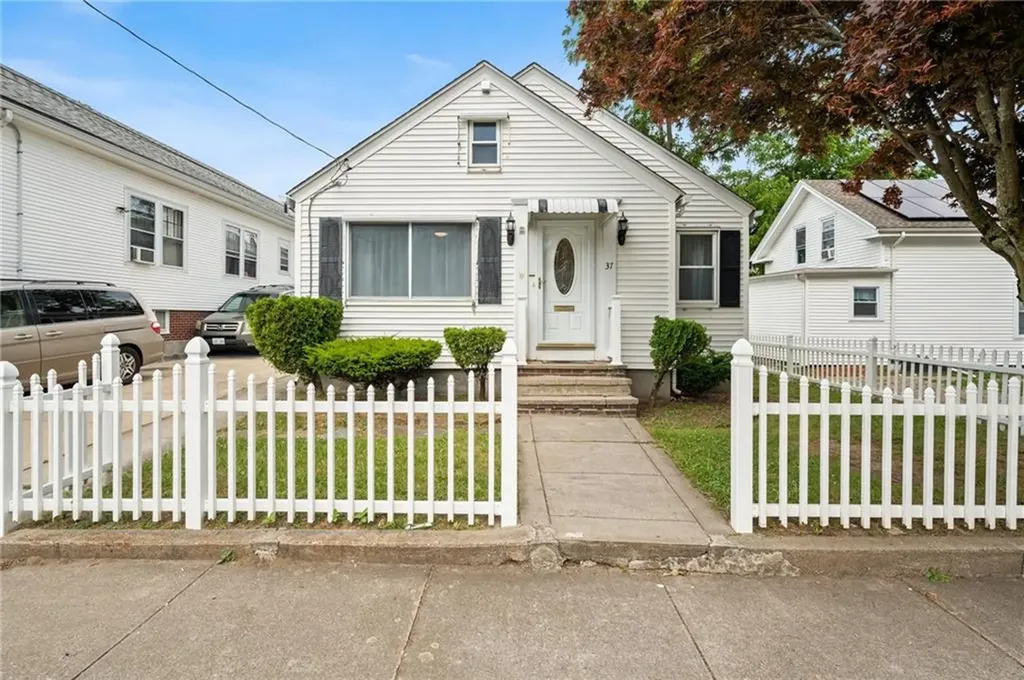 37 Sisson Street Providence RI 02909
