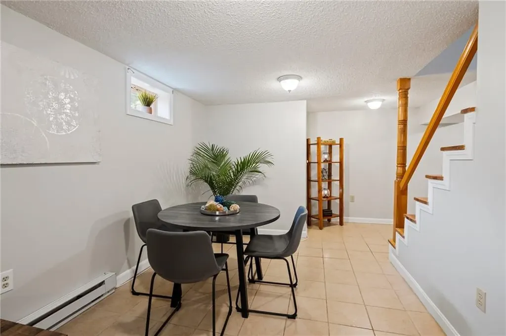37 Sisson Street Providence RI 02909