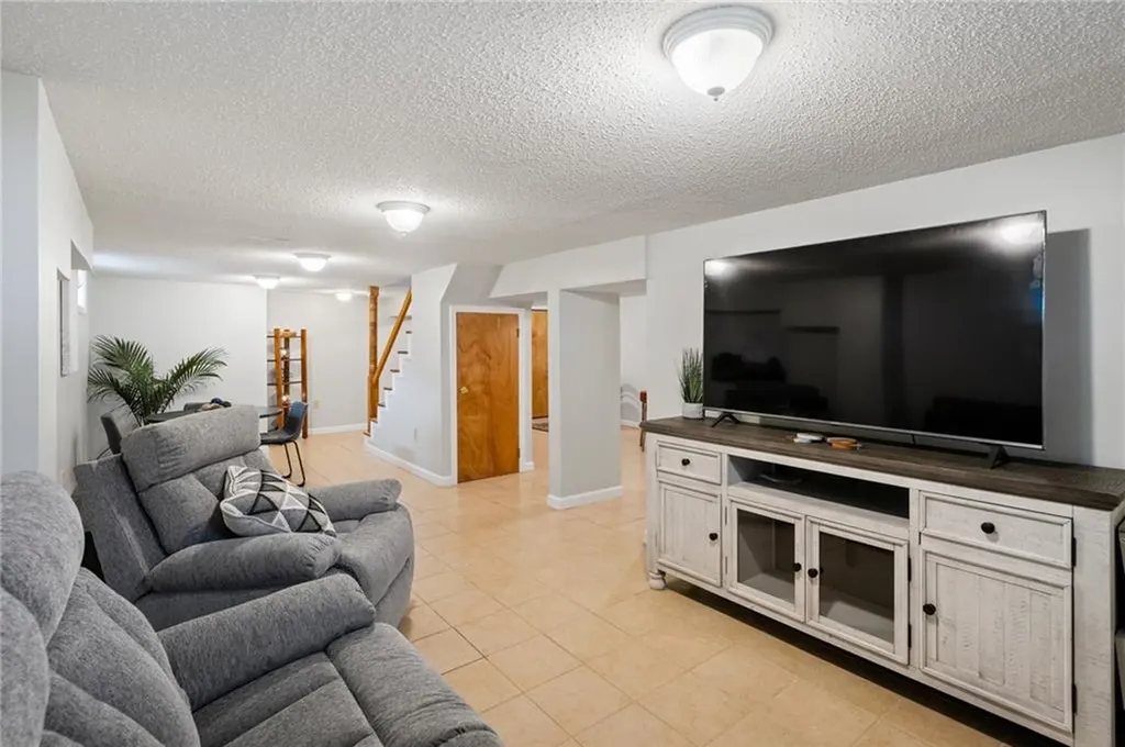 37 Sisson Street Providence RI 02909