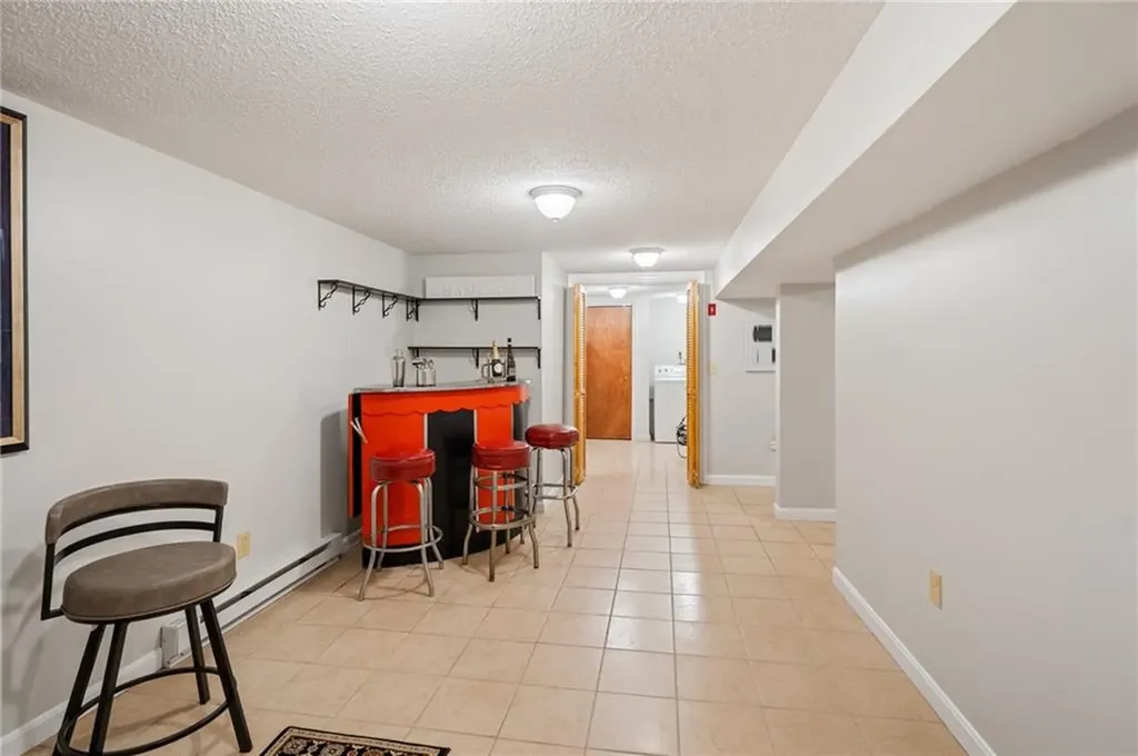 37 Sisson Street Providence RI 02909