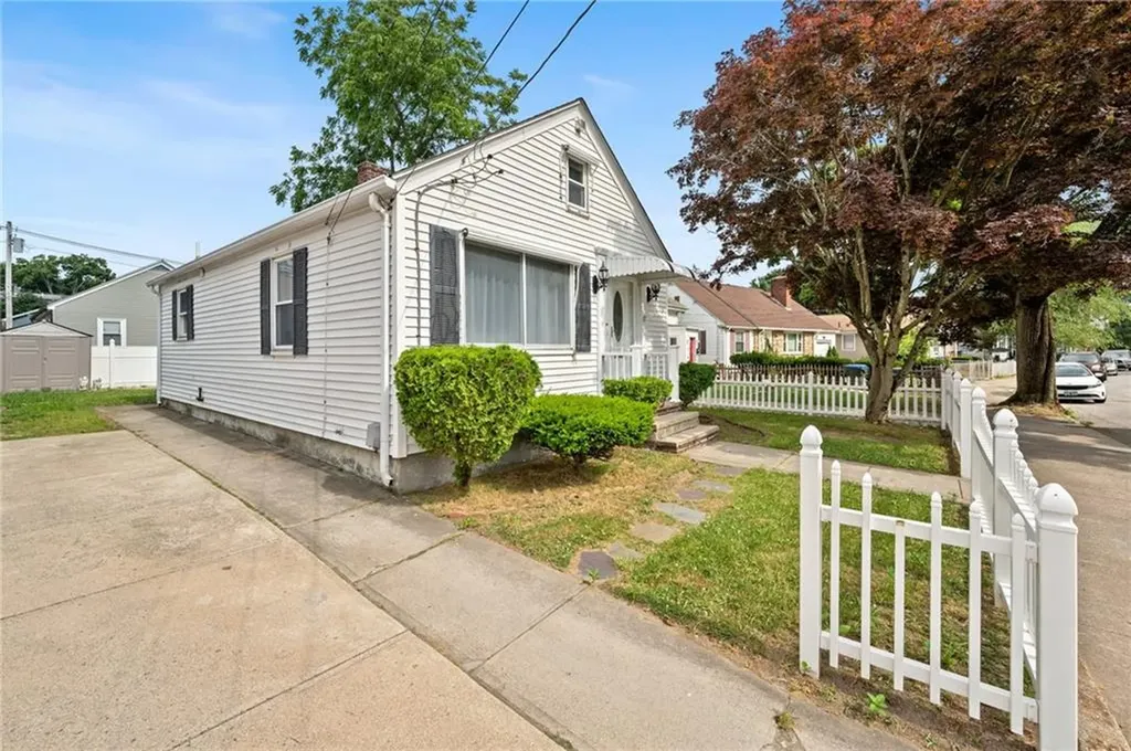 37 Sisson Street Providence RI 02909