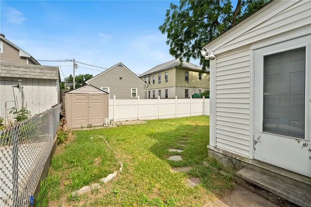 37 Sisson Street Providence RI 02909