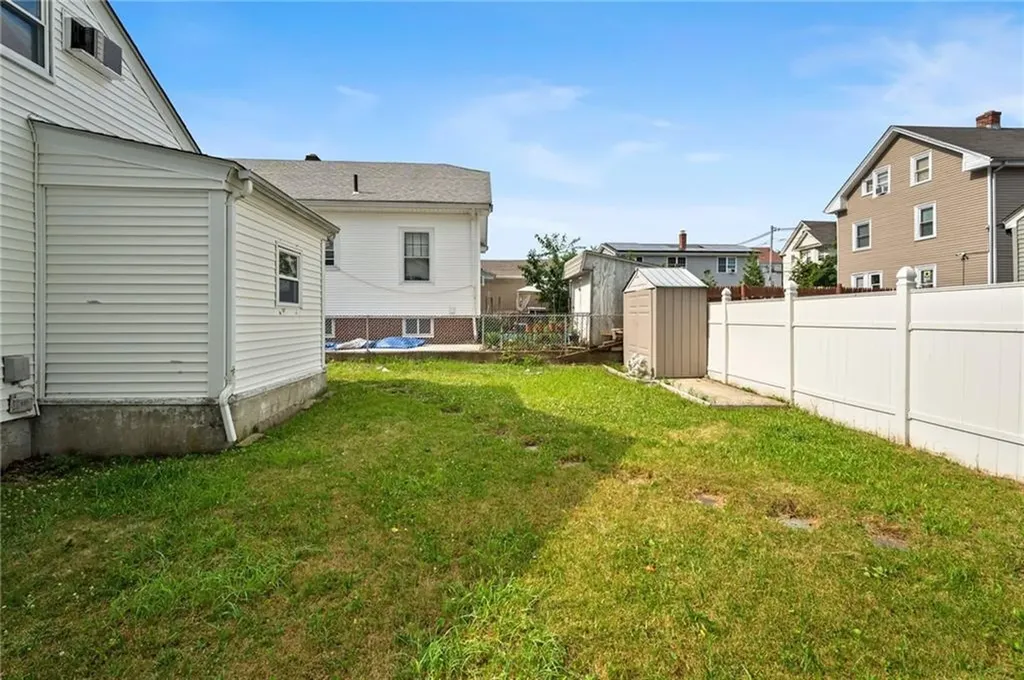 37 Sisson Street Providence RI 02909
