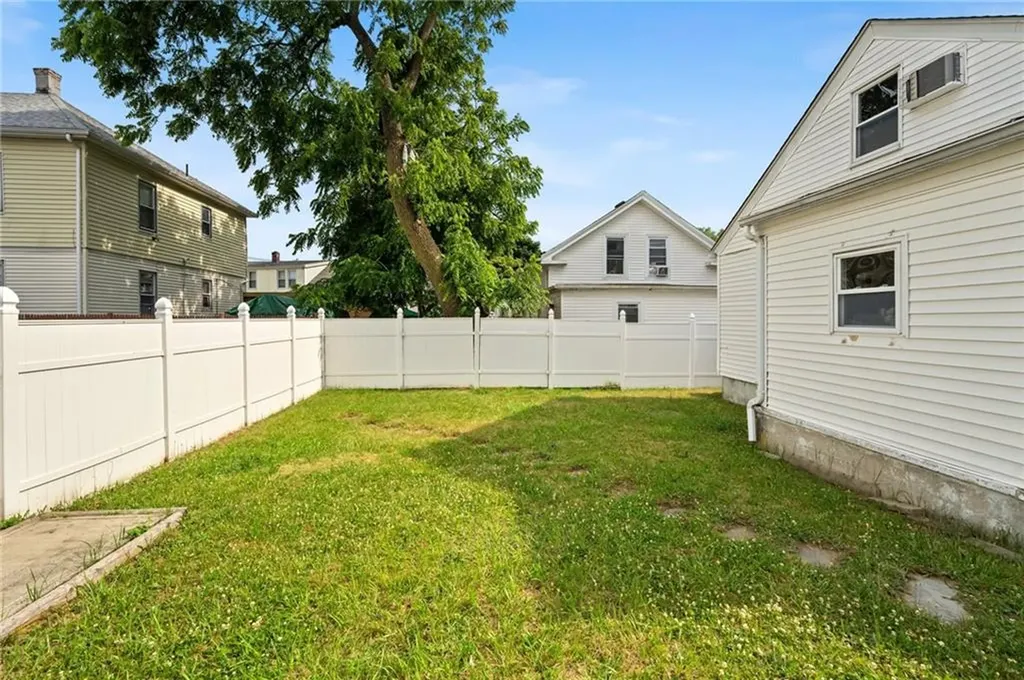 37 Sisson Street Providence RI 02909