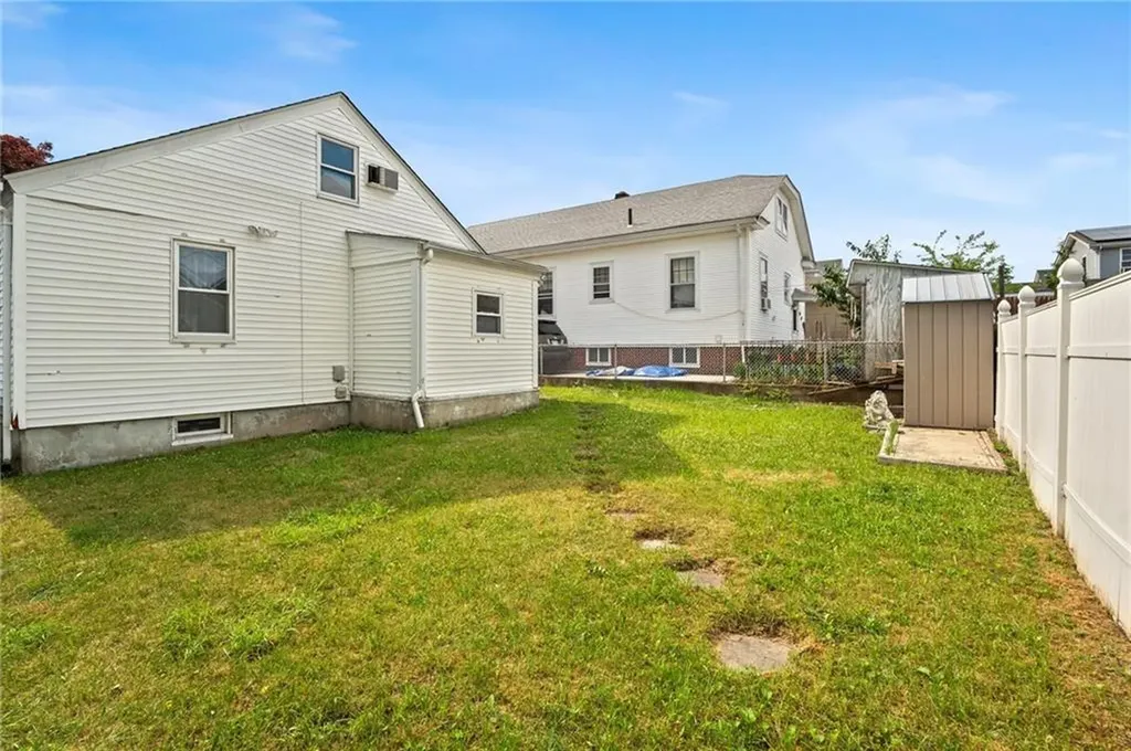 37 Sisson Street Providence RI 02909