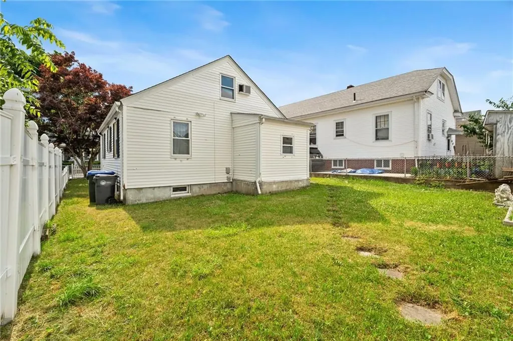37 Sisson Street Providence RI 02909