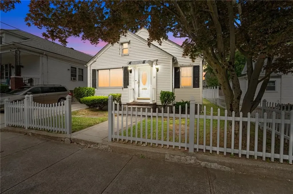 37 Sisson Street Providence RI 02909
