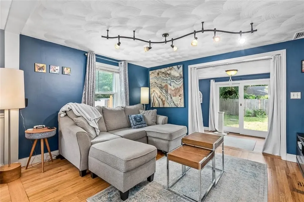 11 Harmony Court Warwick RI 02889