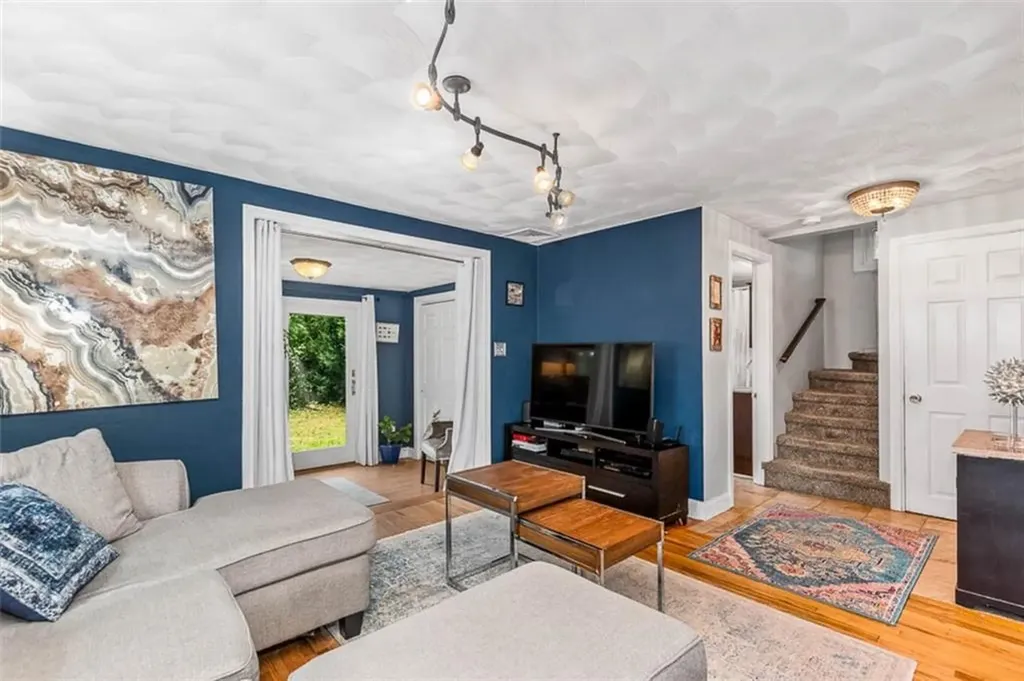 11 Harmony Court Warwick RI 02889