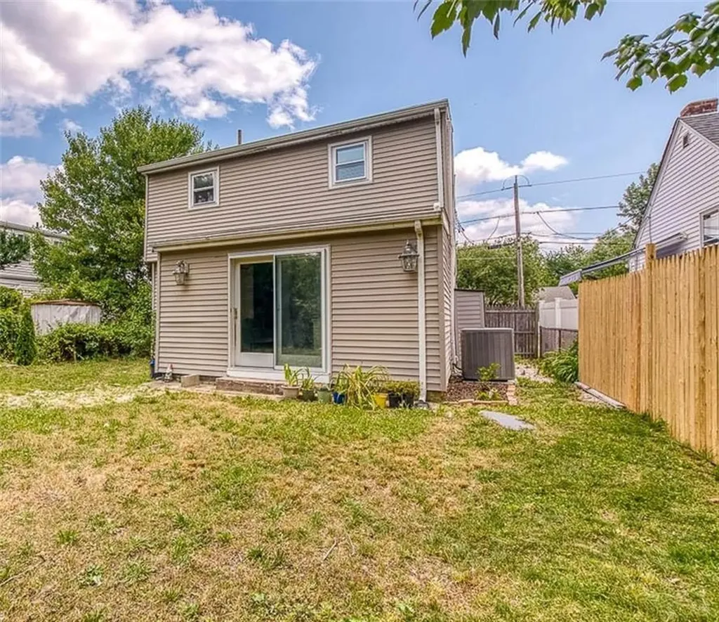 11 Harmony Court Warwick RI 02889