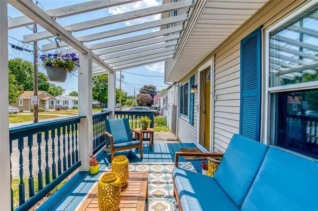 11 Harmony Court Warwick RI 02889