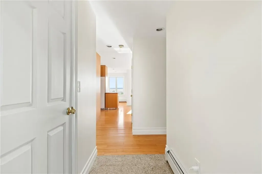 043 Fairview Avenue Portsmouth RI 02872