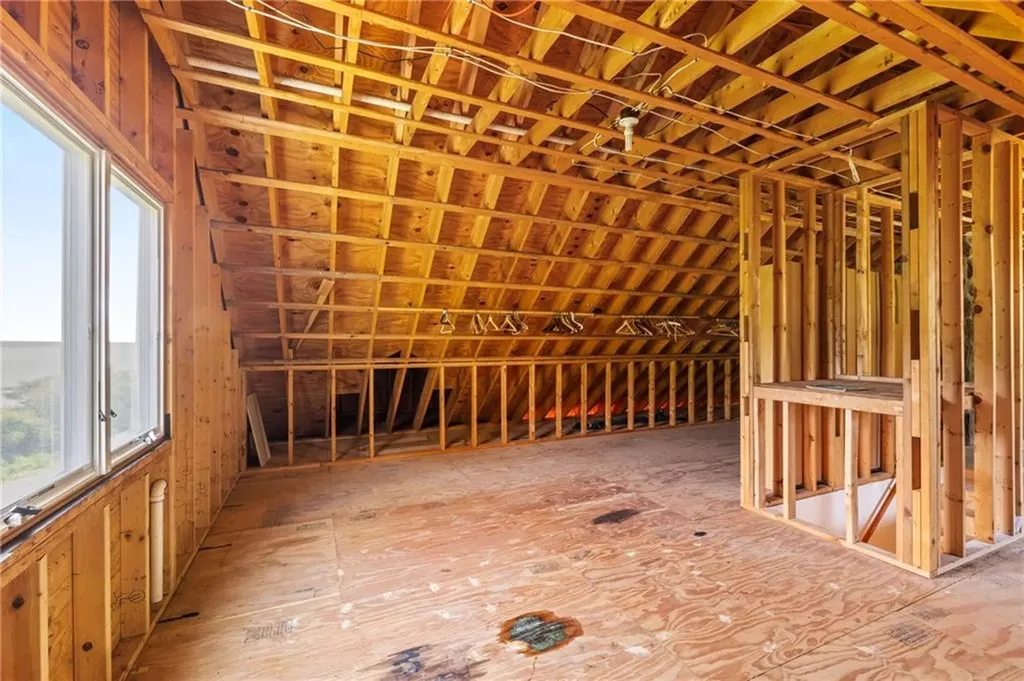 043 Fairview Avenue Portsmouth RI 02872