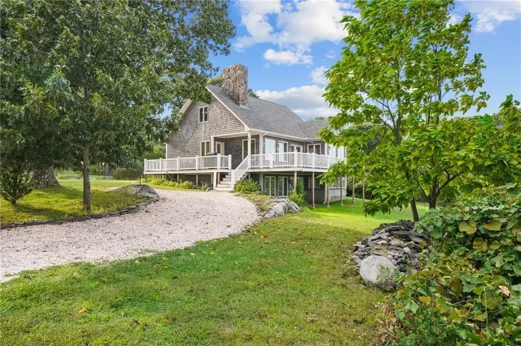 043 Fairview Avenue Portsmouth RI 02872