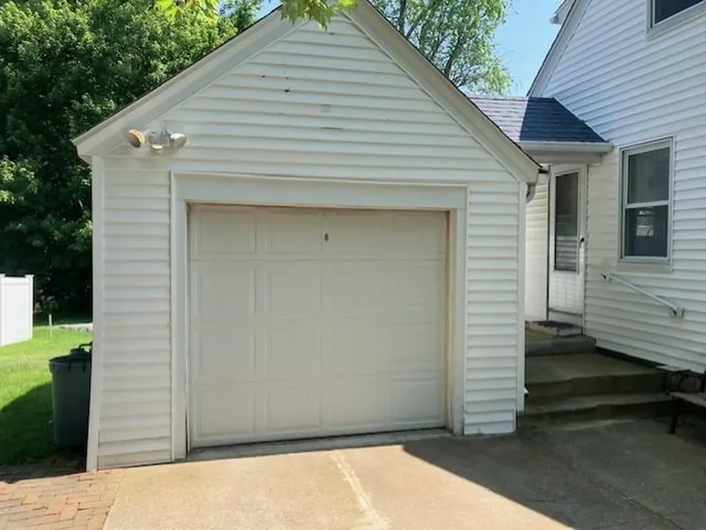 421 Greenville Avenue Johnston RI 02919