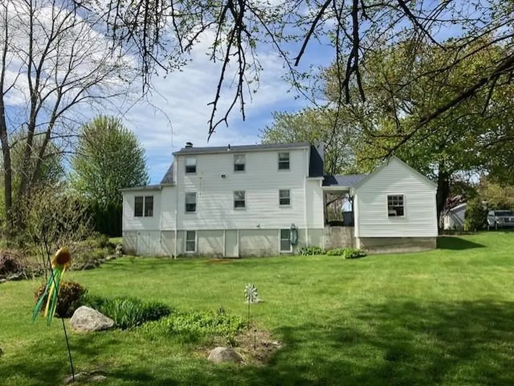 421 Greenville Avenue Johnston RI 02919