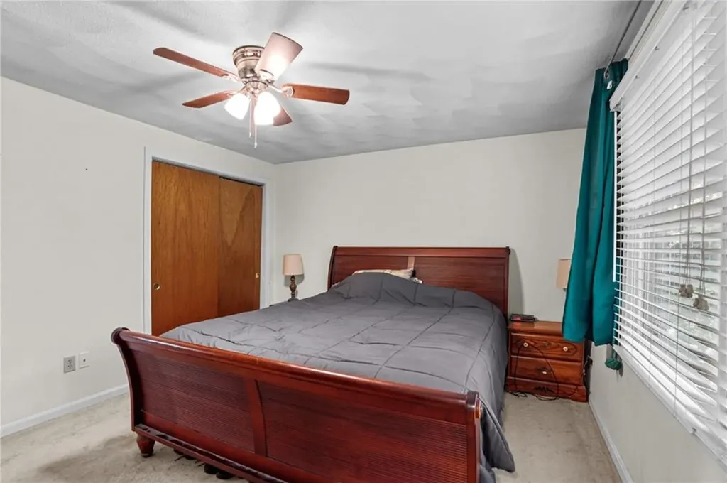 204 Shenandoah Road Warwick RI 02886