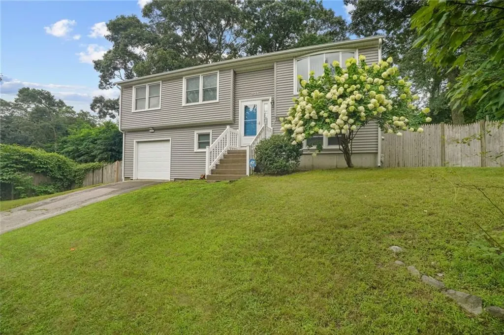 204 Shenandoah Road Warwick RI 02886