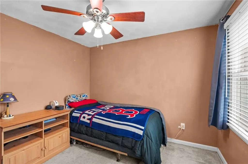204 Shenandoah Road Warwick RI 02886