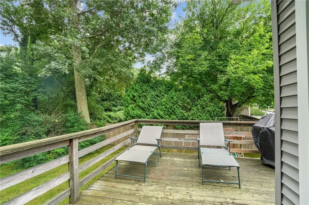 204 Shenandoah Road Warwick RI 02886