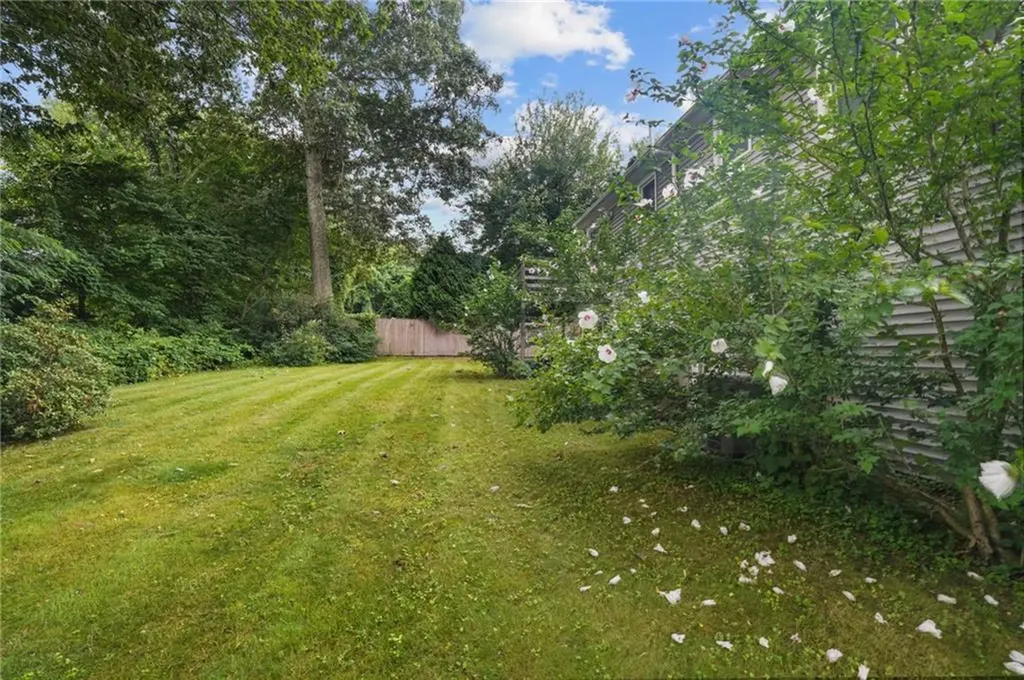 204 Shenandoah Road Warwick RI 02886