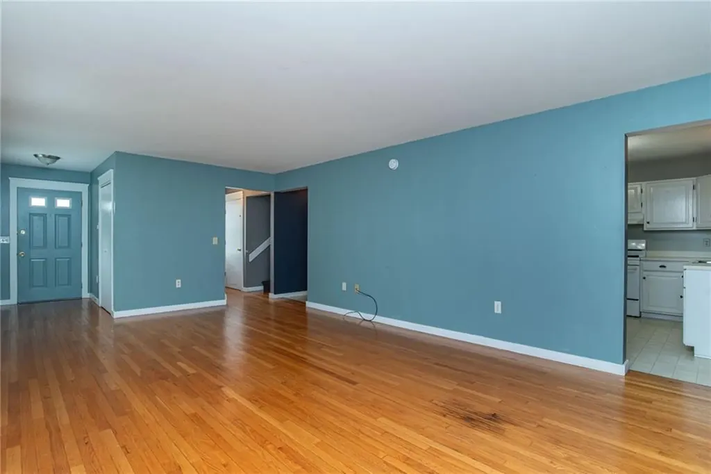 127 Pidge Avenue Pawtucket RI 02860