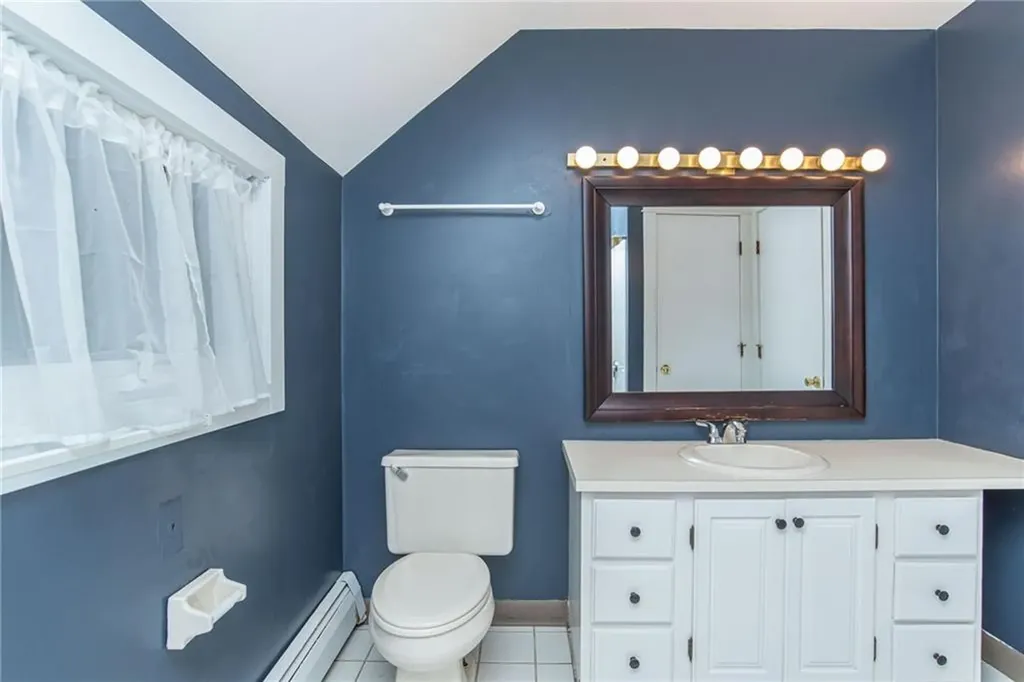 127 Pidge Avenue Pawtucket RI 02860